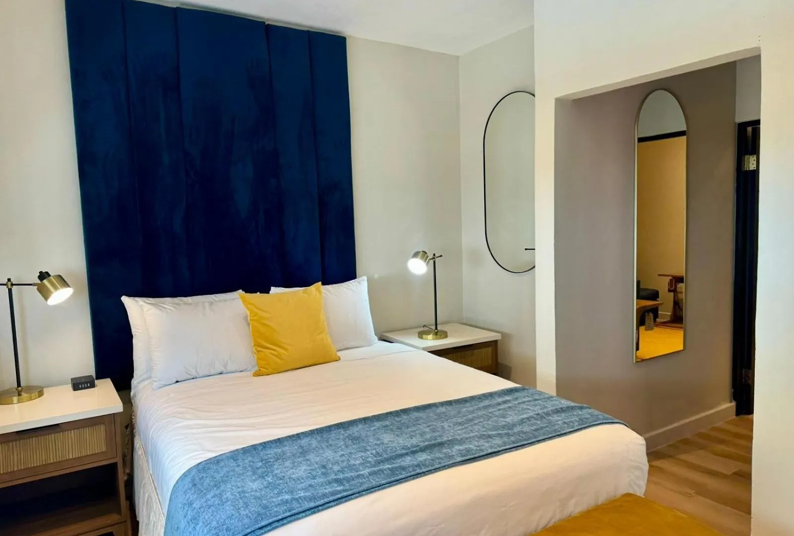 Metro Art Hotel San Juan 3*,
